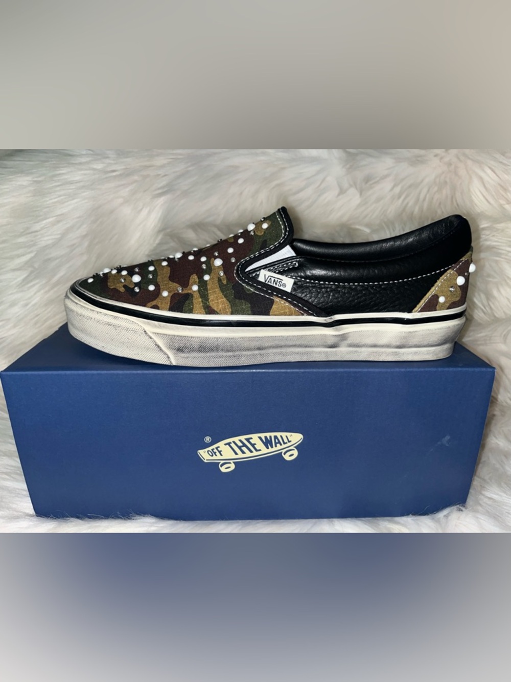Vans LX Classic  Slip-On  98 camo with Black Trim and White Studs pearlized